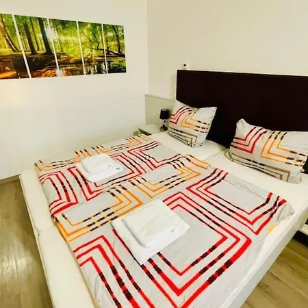 Lejlighed 10 - Im Rottalblick - Traumhaften Ausblick Geniessen Mit Bademantelgang Zur Therme, Tv, Balkon Und Persoenlichem Gaesteempfang Von Astarte Estate *