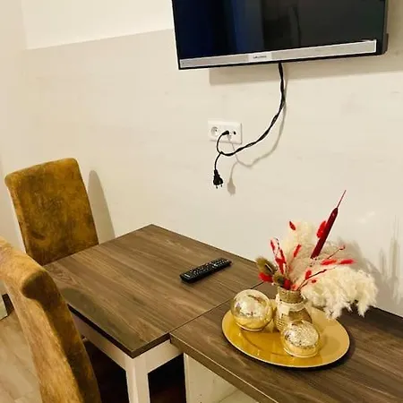 10 - Im Rottalblick - Traumhaften Ausblick Geniessen Mit Bademantelgang Zur Therme, Tv, Balkon Und Persoenlichem Gaesteempfang Von Astarte Estate Διαμέρισμα *